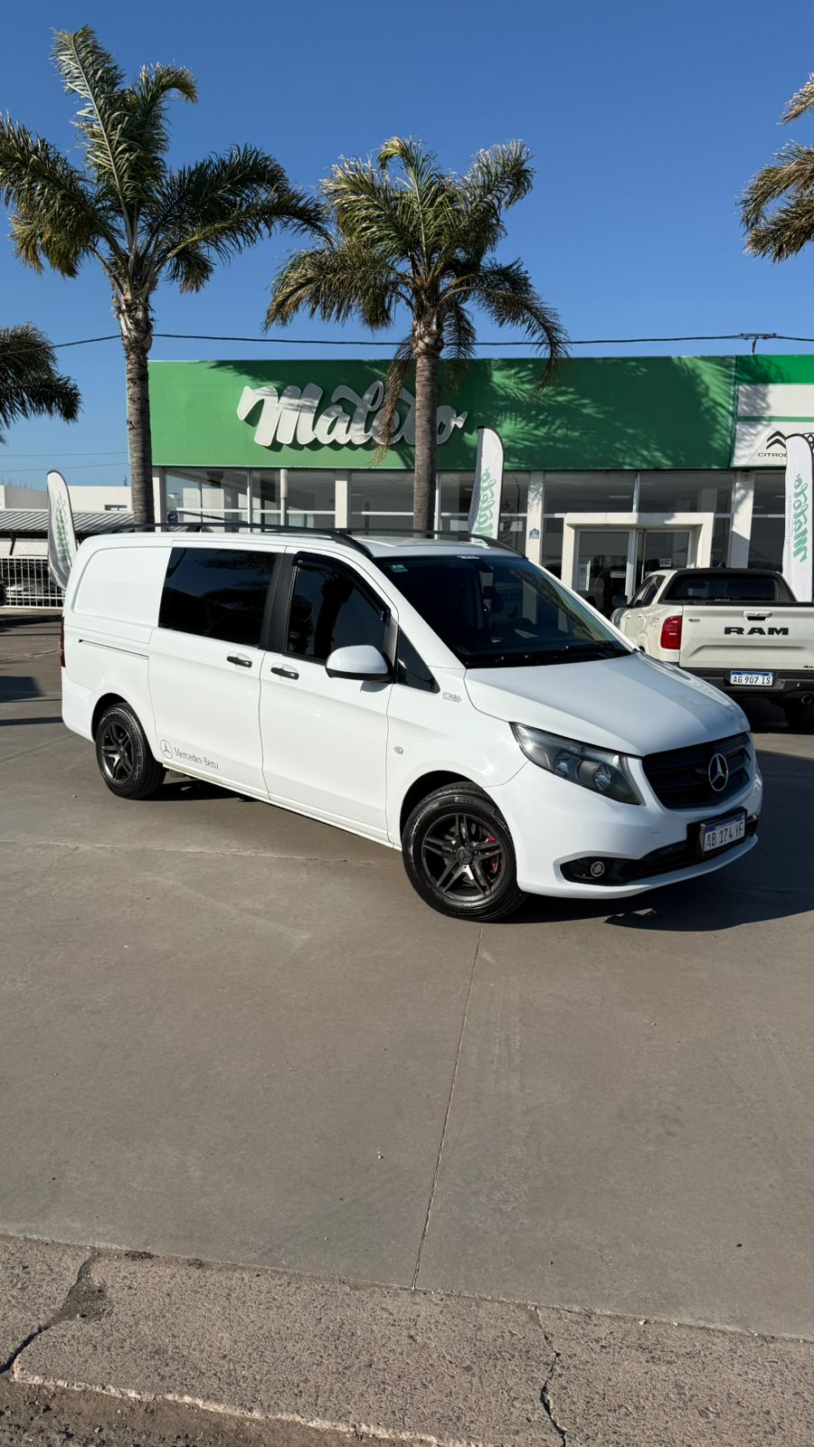 MERCEDES BENZ - VITO 111 CDI FURGÓN MIXTO - 4+1 MANUAL - 2017